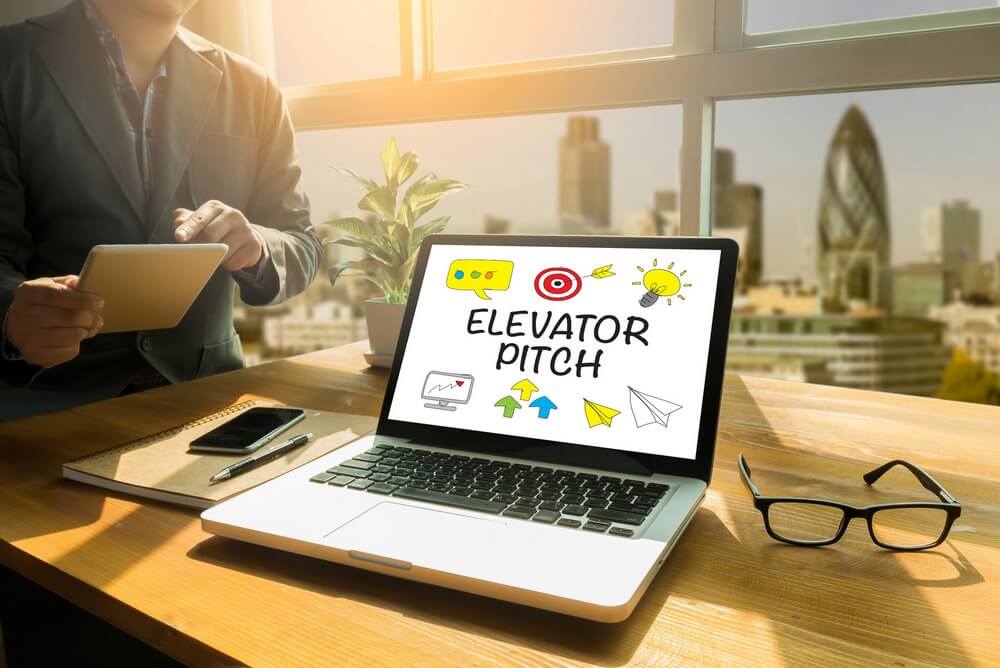 ELEVATOR PITCH Selbstpräsentation vorbereiten und üben - (Wie) können Sie sich gut 30 Sekunden vorstellen, präsentieren, bewerben? (© adiruch na chiangmai / Fotolia)