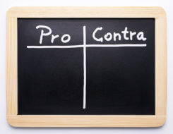 Entscheidungsfindung Methoden - Entscheidung treffen mit Pro Contra Liste (© Doc RaBe / Fotolia)