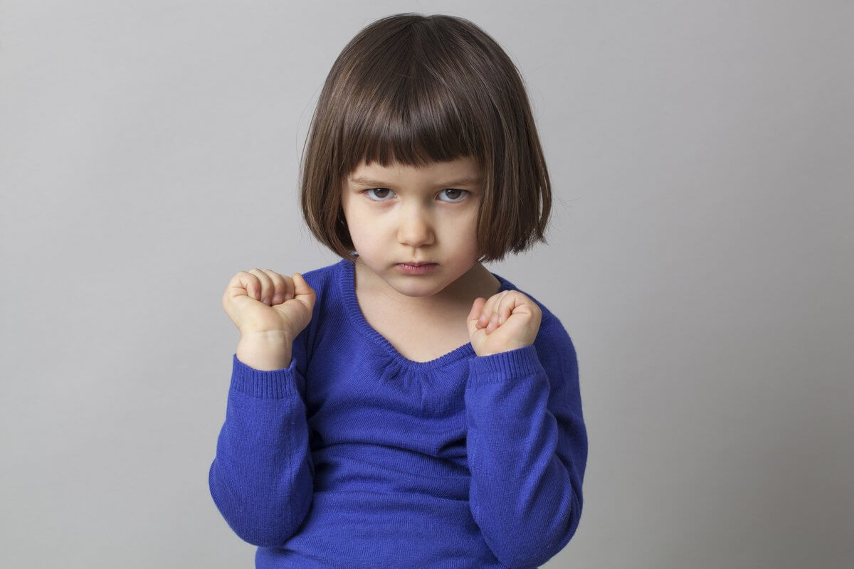 Gefühlsquiz-Spiel im Kindergarten - Übung zum Trainieren nonverbaler Sensibilität und emotionaler Intelligenz (© Studio Grand Ouest / Fotolia)