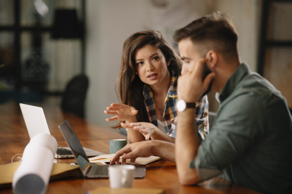 Menschen überzeugen lernen - Tipps und Methoden (© JustLife / stock.adobe.com)