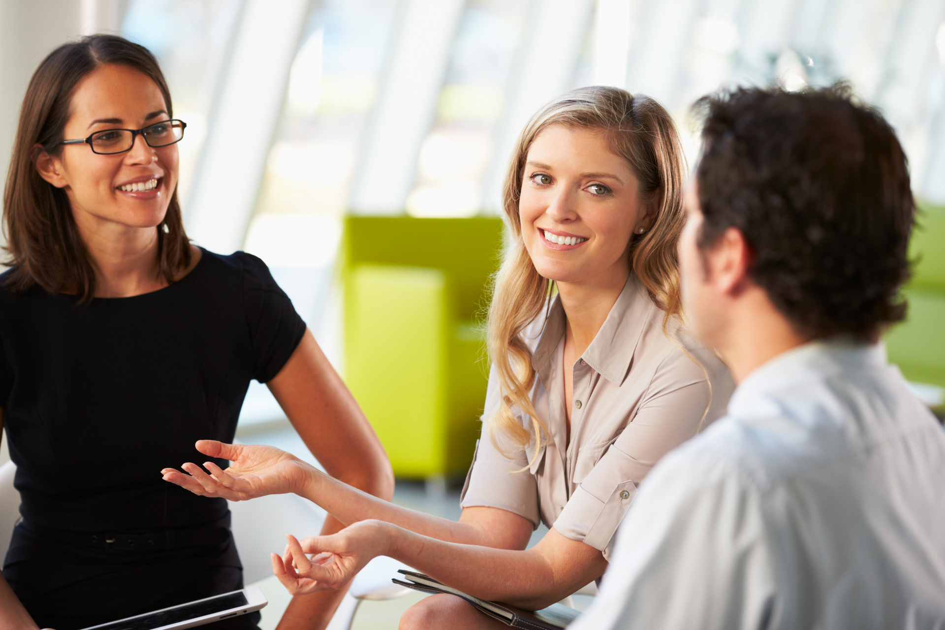 Erfolgreich Zusammenarbeiten lebt von Soft Skills! (© Monkey Business / Fotolia) Erfolgreich Zusammenarbeiten lebt von Soft Skills! (© Monkey Business / Fotolia)
