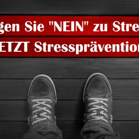 Stressprävention am Arbeitsplatz (© stockpics / Fotolia)