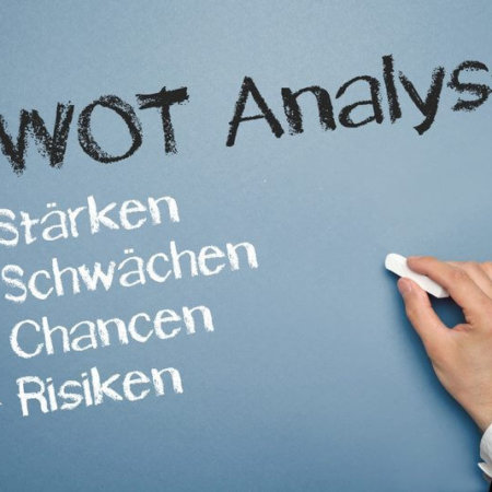 Persönliche SWOT-Analyse durchführen (© Coloures-pic / Fotolia)